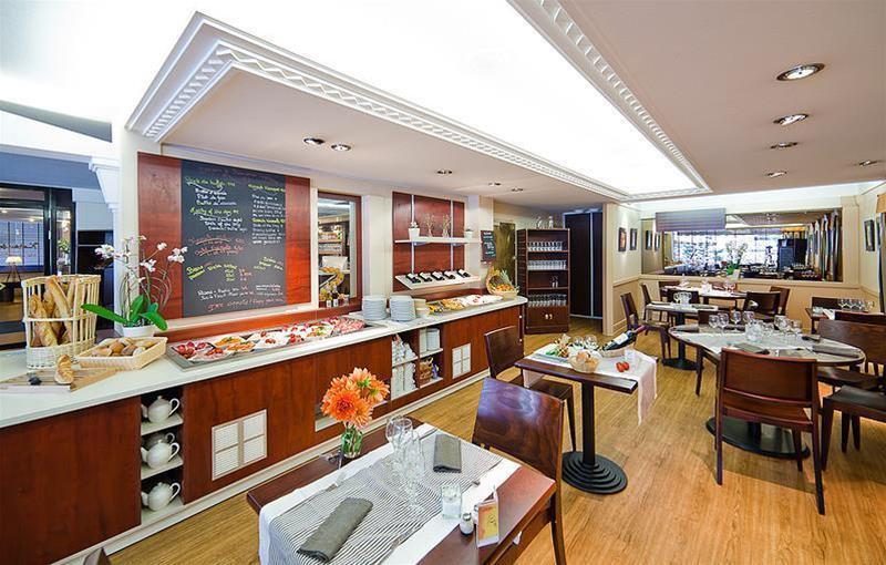 Kyriad Hotel Clermont Ferrand Centre Bagian luar foto